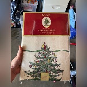 Spode oblong tablecloth, 84x60, NIB, Christmas
